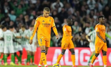 皇马怒诉西甲黑哨!姆巴佩震怒,誓夺3分,争议判罚引爆足坛