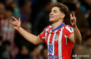 西甲激烈夜晚！巴萨从0-2到4-2逆转，重回榜首，西蒙尼换人失误