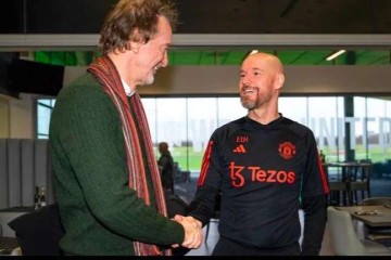 2000万血亏!曼联3个月悔恨:滕哈赫闹剧背后的真相