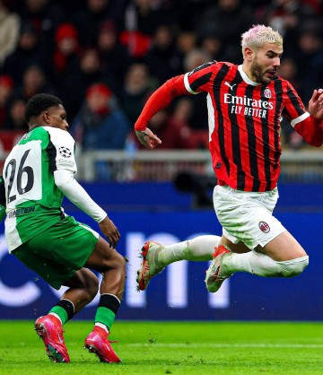 AC米兰巨震!三大核心或遭清洗,曼联觊觎法甲双星补强阵容