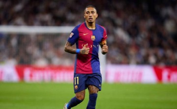 巴萨头牌登顶，姆巴佩下滑，《法甲一哥》第三，金球奖风云变幻